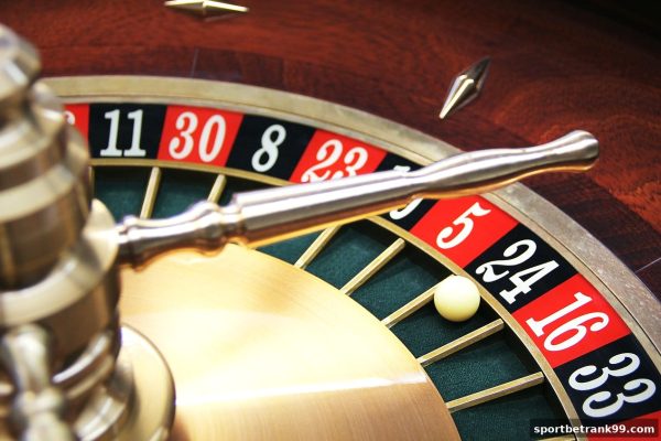 体育博彩公司教你冷门号码与热号分析：Bet365彩票提升中奖概率实用策略