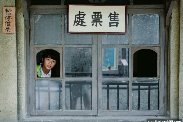 彩票玩法与欧冠实时比分：体育博彩公司如何助你理性分析