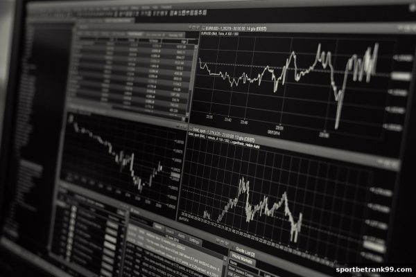 体育博彩公司视角下的ICM模型：四川麻将竞技决策与拉新奖励策略
